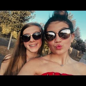 Meet your Posher, Savannah